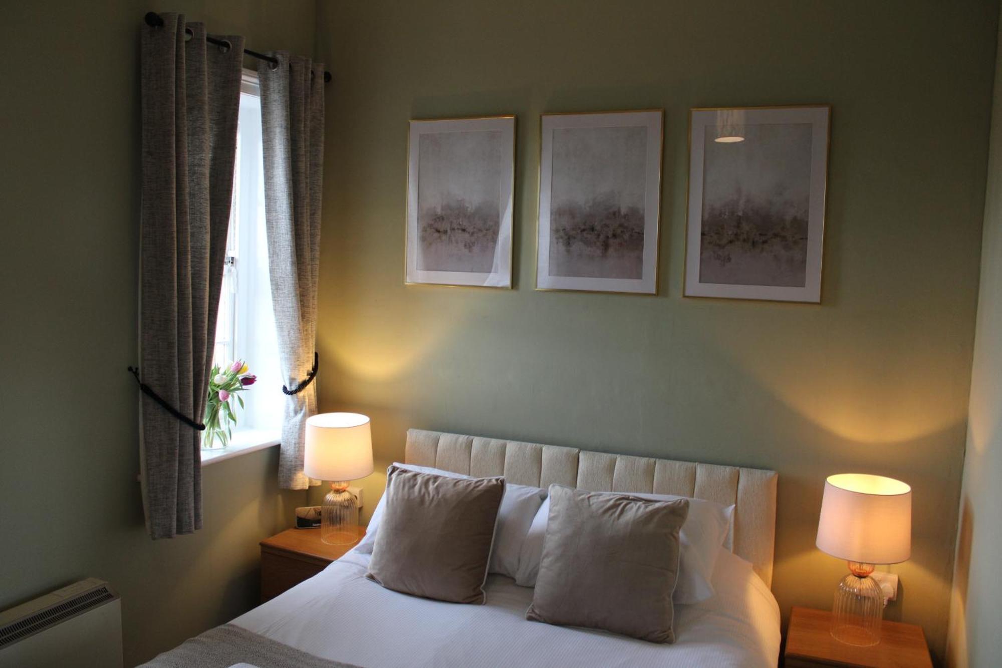 Sutton Hall Resort Тірск Номер фото